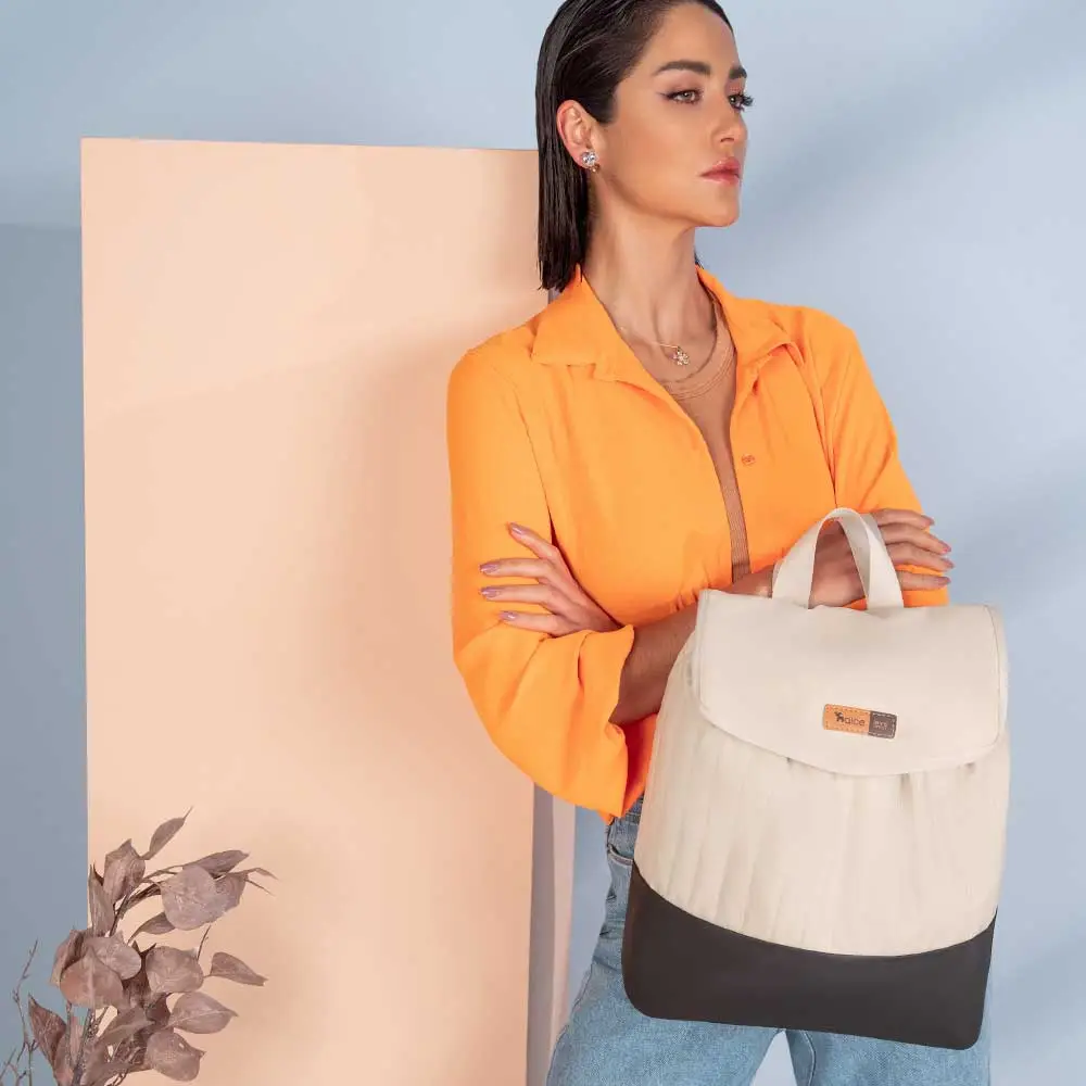 Kit Bolsa Mala e Mochila Maternidade Coleção Cores - Creme e Preto - Miniatura 18