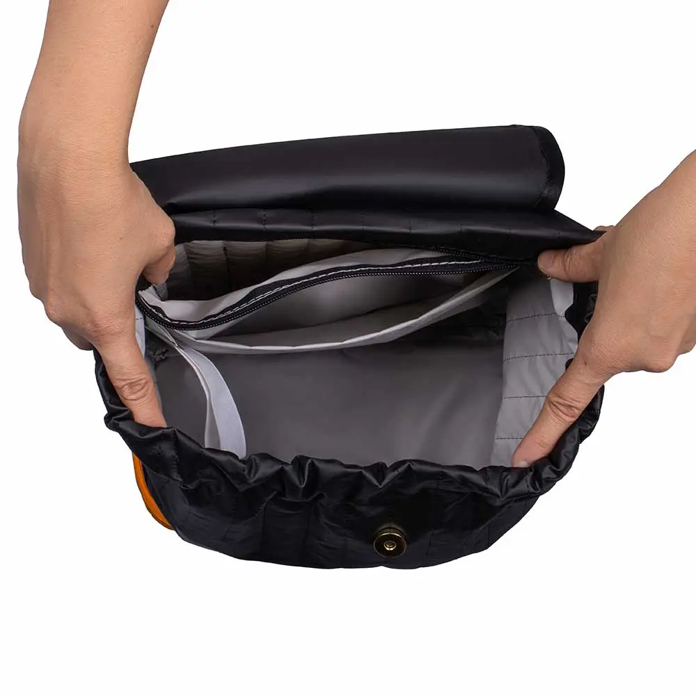Mochila Maternidade Coleção Cores - Preto e Laranja - Miniatura 5
